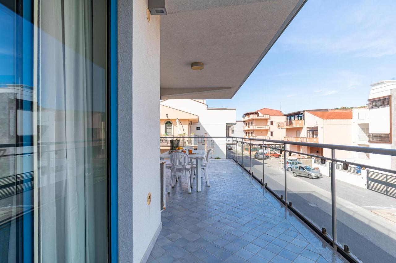 Terraces D'Orlando - Family Apartments With Sea View And Pool Capo d'Orlando Exterior photo