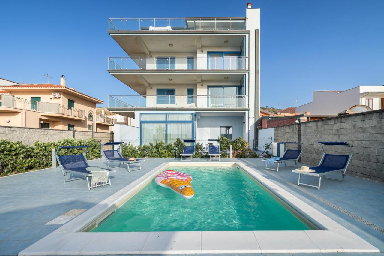 Terraces D'Orlando - Family Apartments With Sea View And Pool Capo d'Orlando Exterior photo