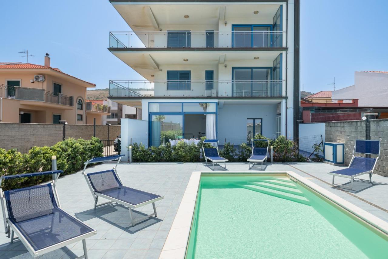 Terraces D'Orlando - Family Apartments With Sea View And Pool Capo d'Orlando Exterior photo