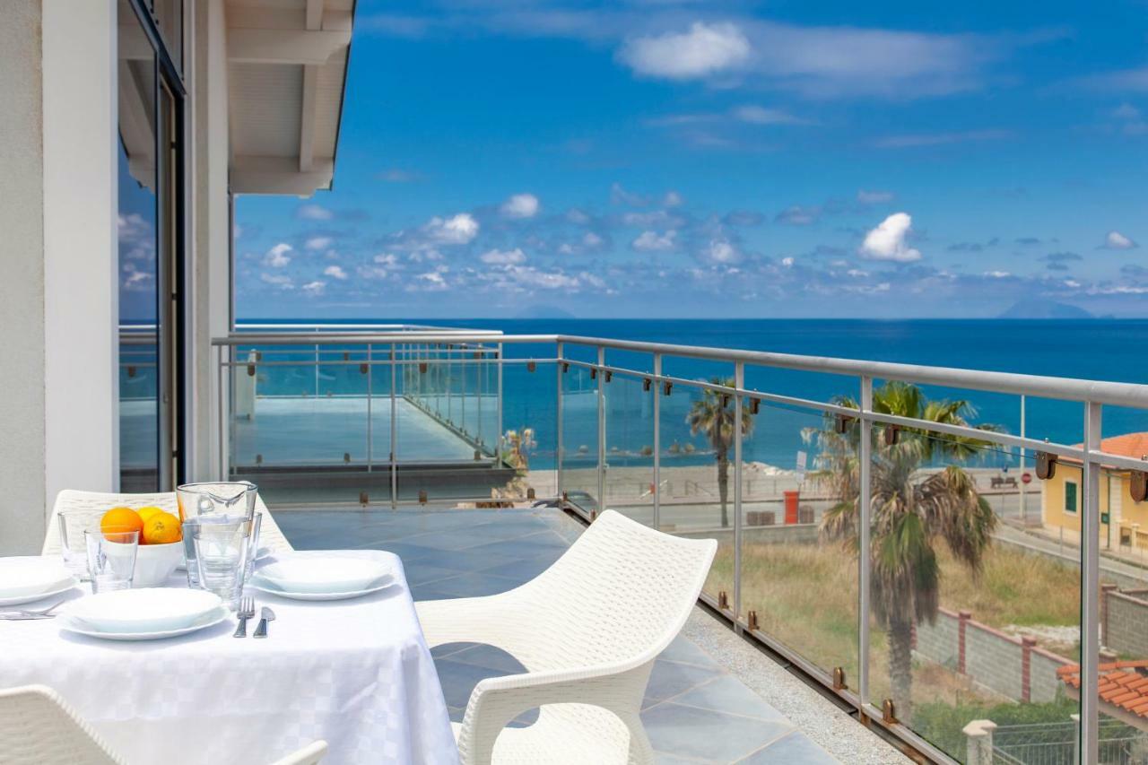 Terraces D'Orlando - Family Apartments With Sea View And Pool Capo d'Orlando Exterior photo