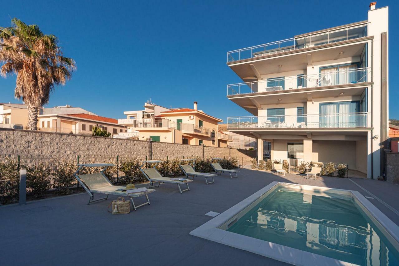 Terraces D'Orlando - Family Apartments With Sea View And Pool Capo d'Orlando Exterior photo